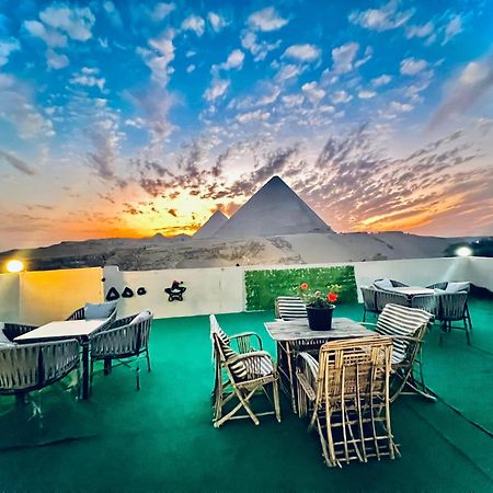 New Asia Pyramids View Kafret el-Gabal Esterno foto