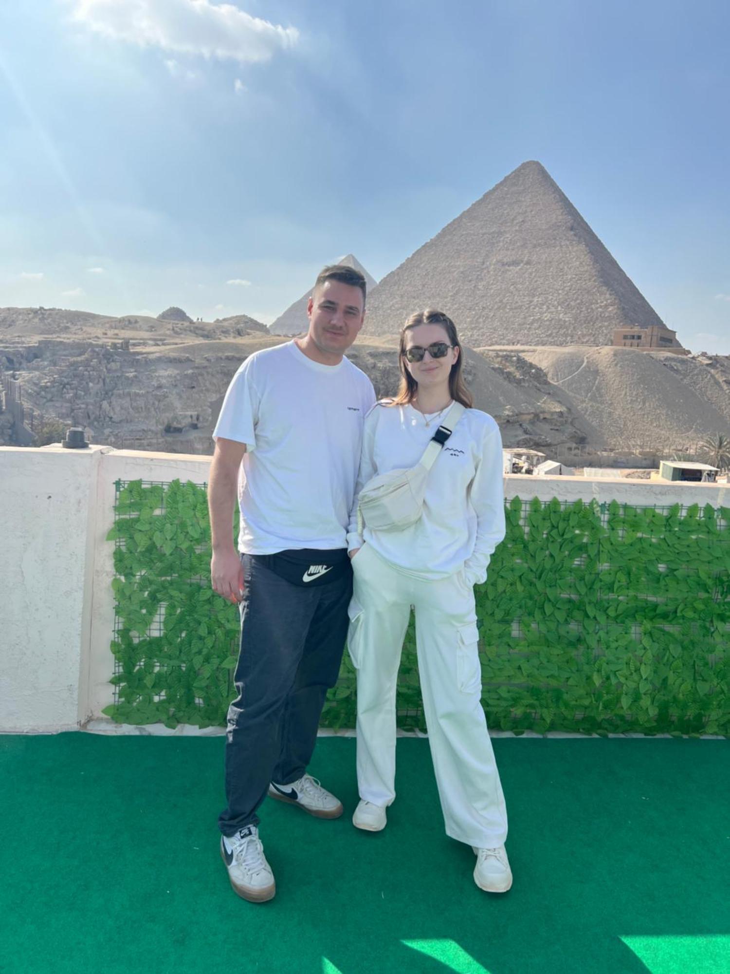 New Asia Pyramids View Kafret el-Gabal Esterno foto