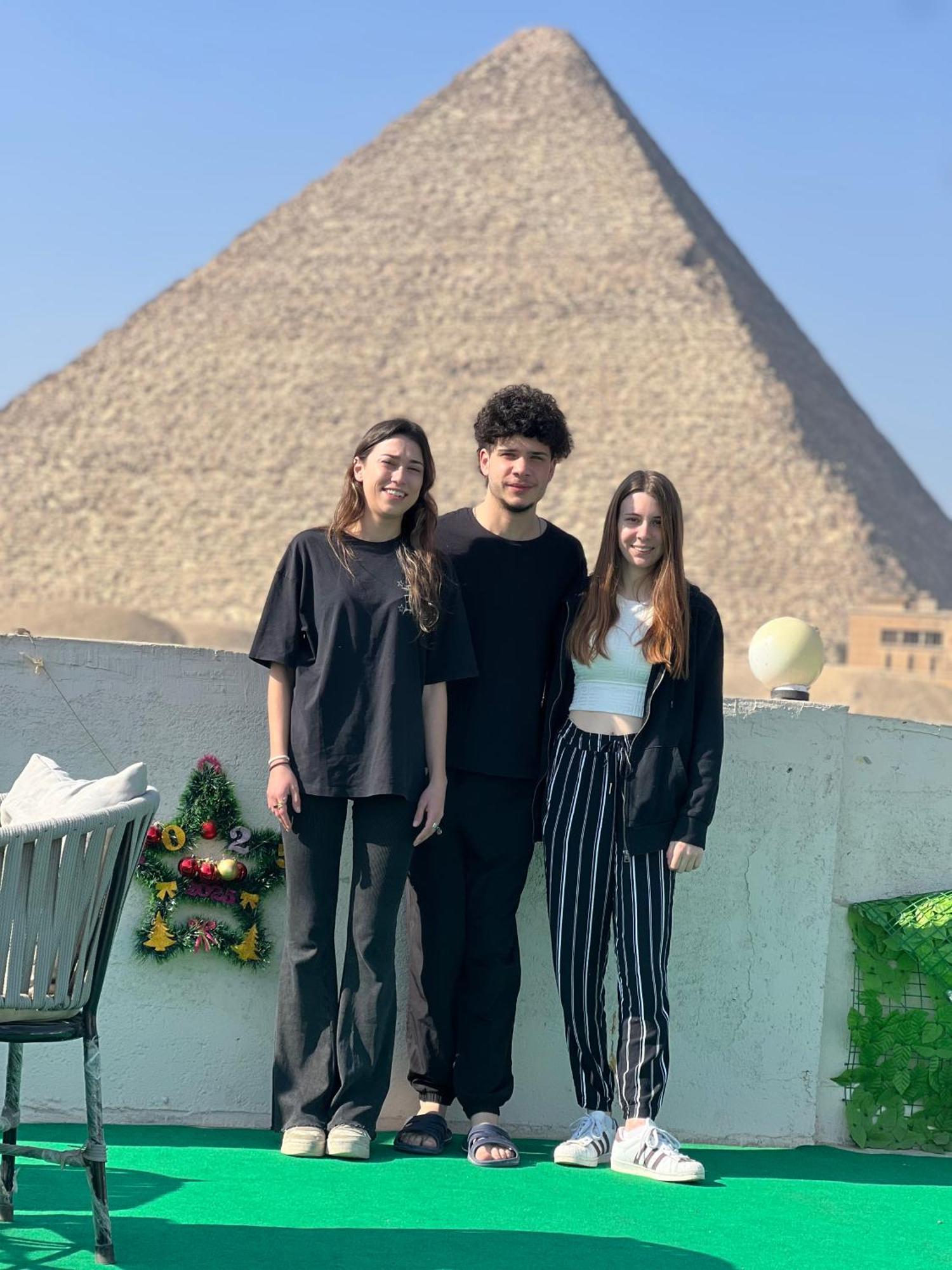 New Asia Pyramids View Kafret el-Gabal Esterno foto