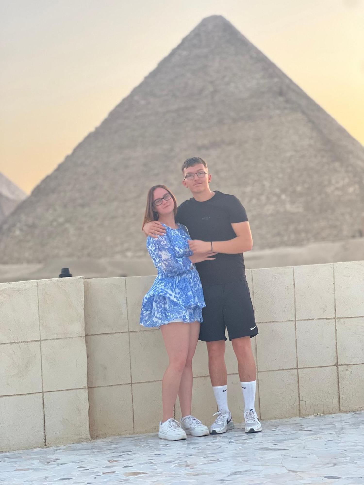 New Asia Pyramids View Kafret el-Gabal Esterno foto